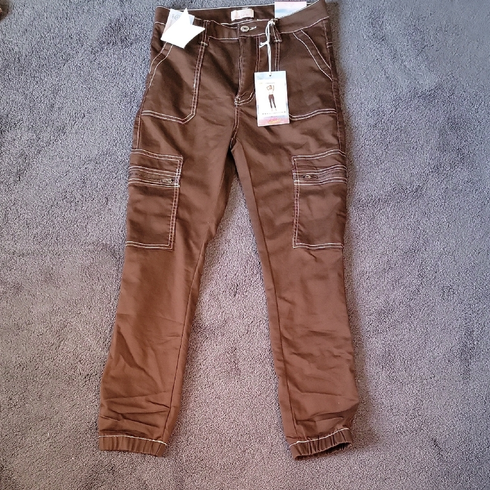 Women’s Brown Cargo Jogger Pants - Comfort Fit